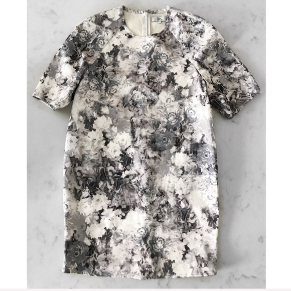 Front Row Shop Dresses & Skirts - Front Row Shop Digital Monochrome Floral Dress